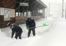 福井で７年ぶり積雪１メートル超え