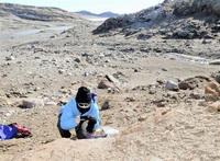 南極で火星模擬地探し　６３次観測隊、新潟大・野口助教　（坂井出身）　ＪＡＸＡ検討中の探査に向けて　寒冷、乾燥、地形を調査