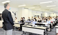 女性管理職育成へ研修　福井　県プログラムに６８人