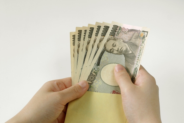 平均給料月額、福井県は27.4万円　厚労省2020年調査、全国30.7万円