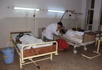 アフガンで爆発、２０人死亡